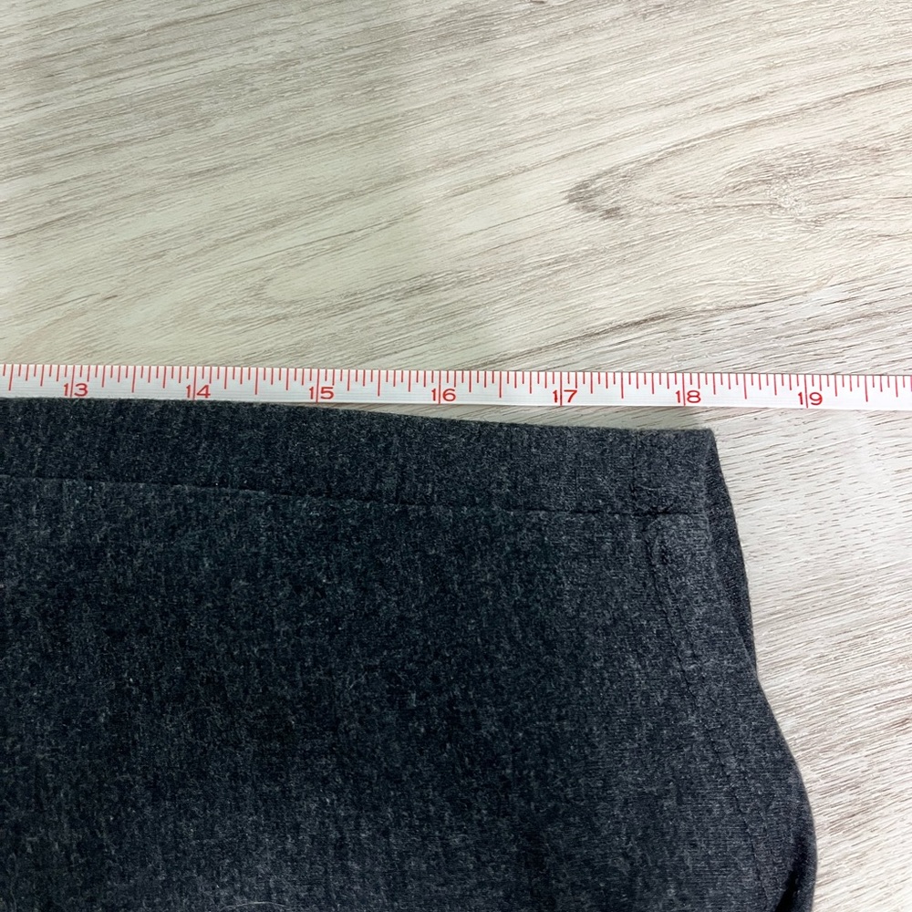Bundle of SO Cropped Leggings - Picture 13 of 16